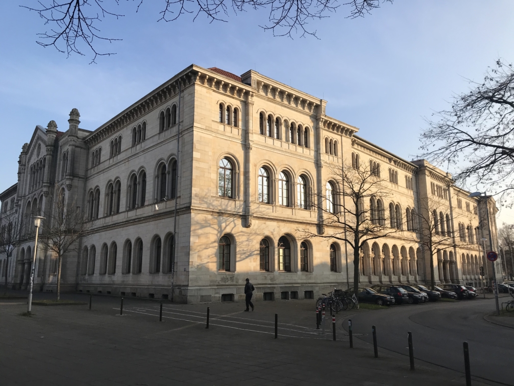 Bild MU Gebäude Außenansicht des Niedersächsischen Ministeriums für Umwelt, Energie, Bauen und Klimaschutz